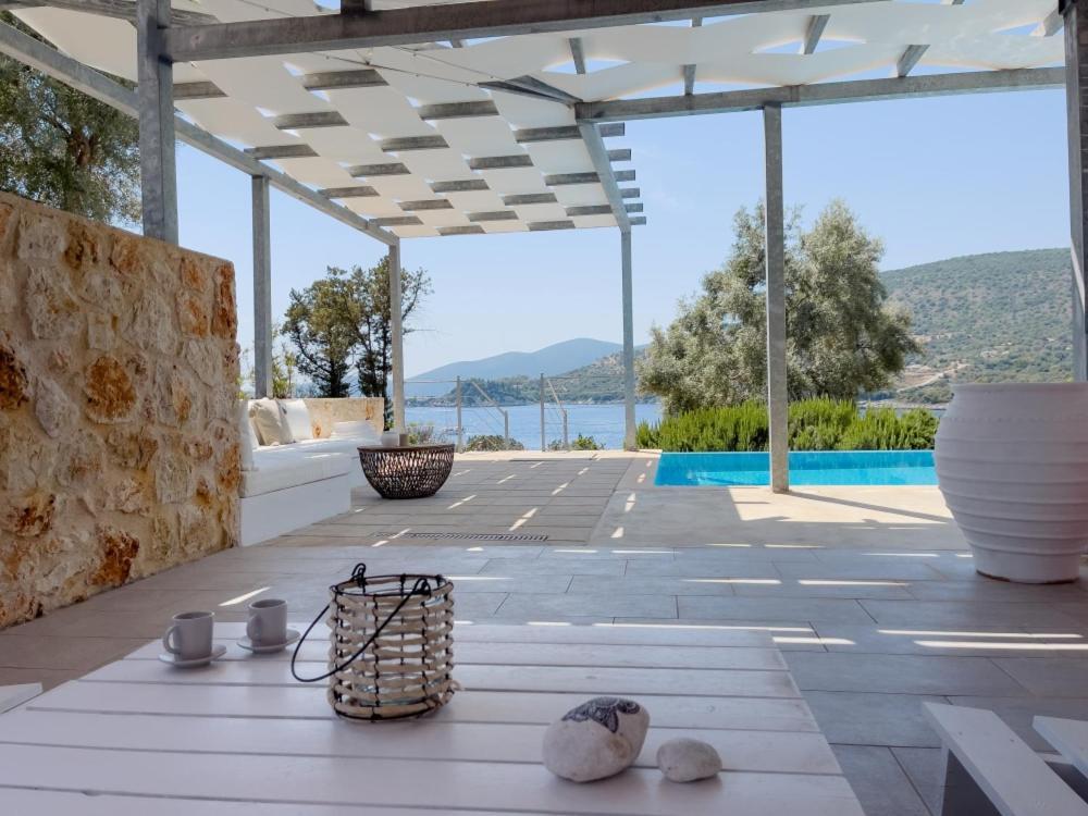 Zidanos Luxurious Sea Front Villa Marantochori ภายนอก รูปภาพ