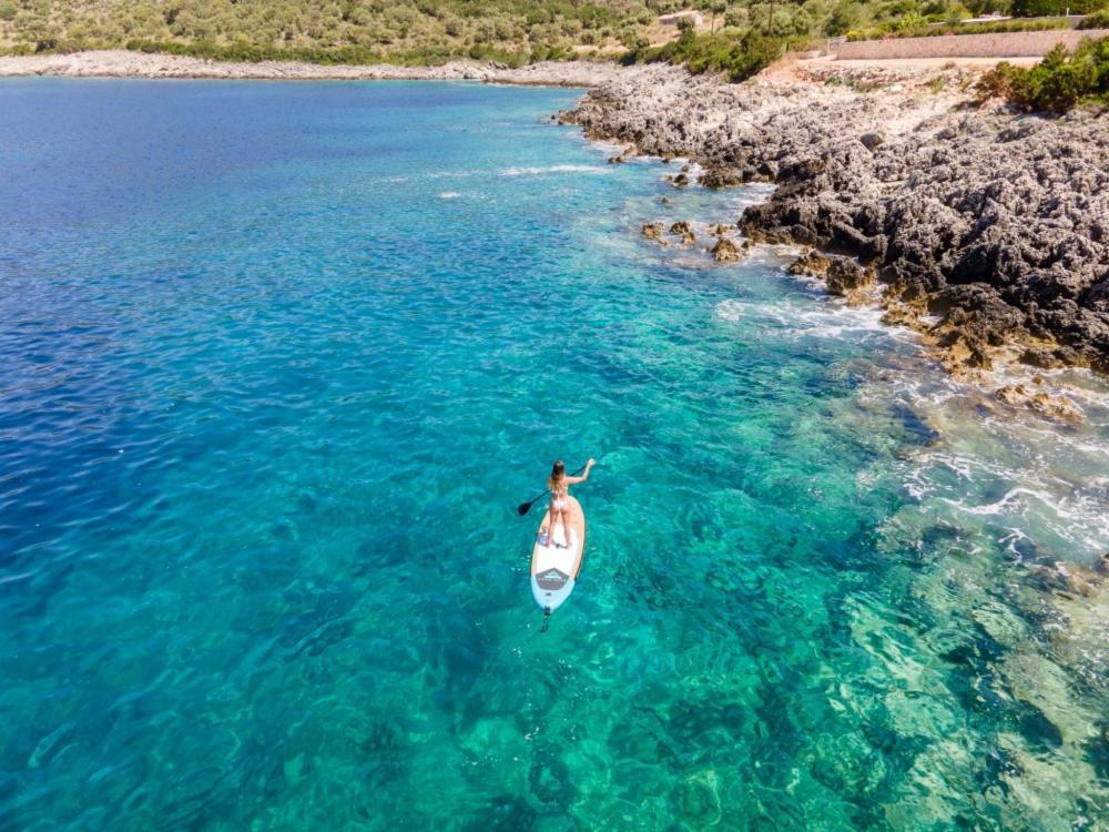 Zidanos Luxurious Sea Front Villa Marantochori ภายนอก รูปภาพ