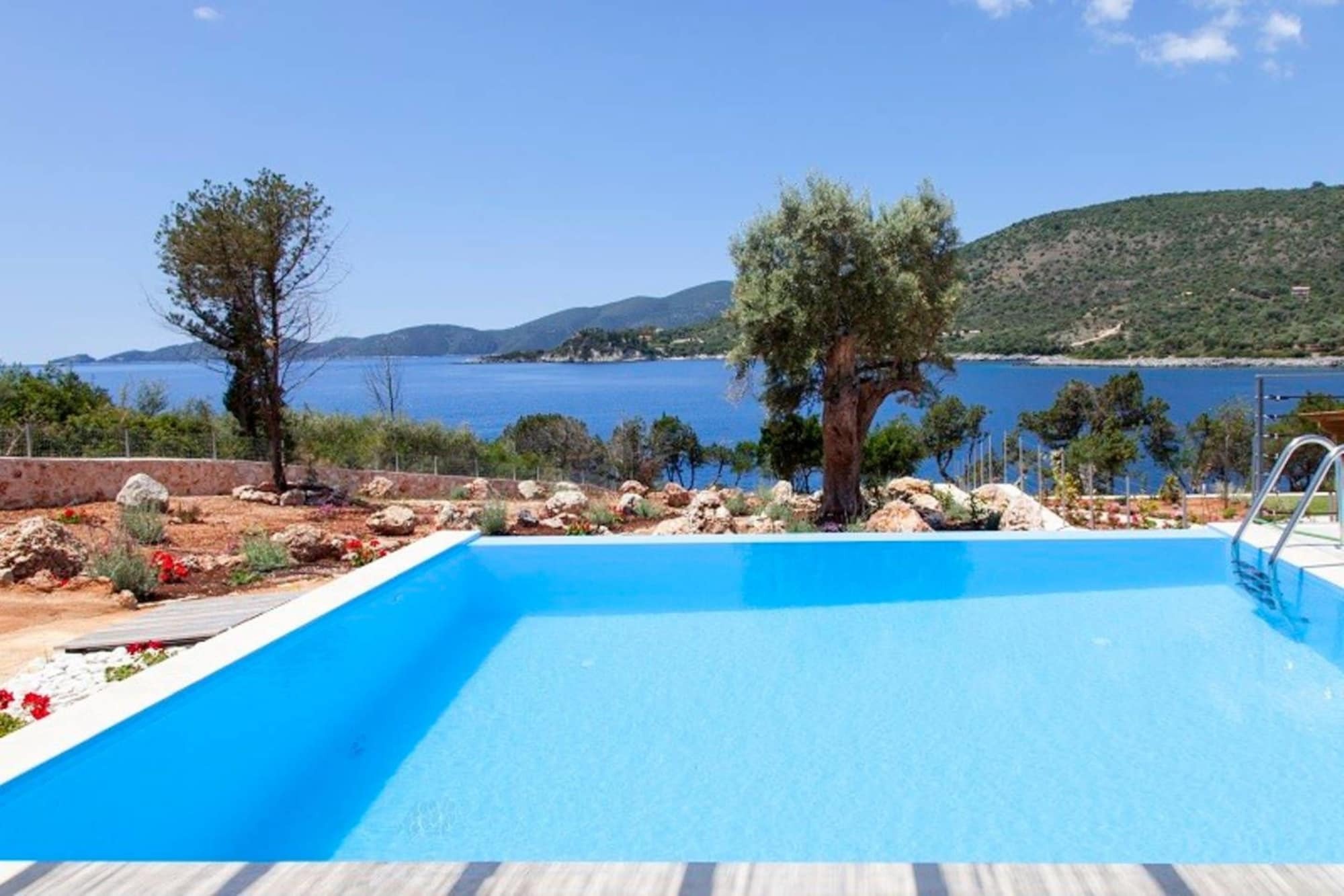 Zidanos Luxurious Sea Front Villa Marantochori ภายนอก รูปภาพ